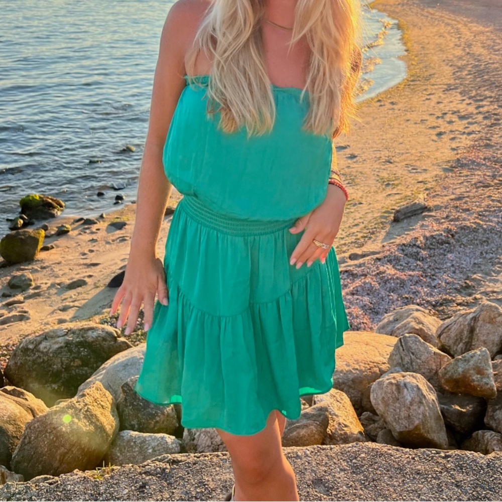 Strapless silk green minidress